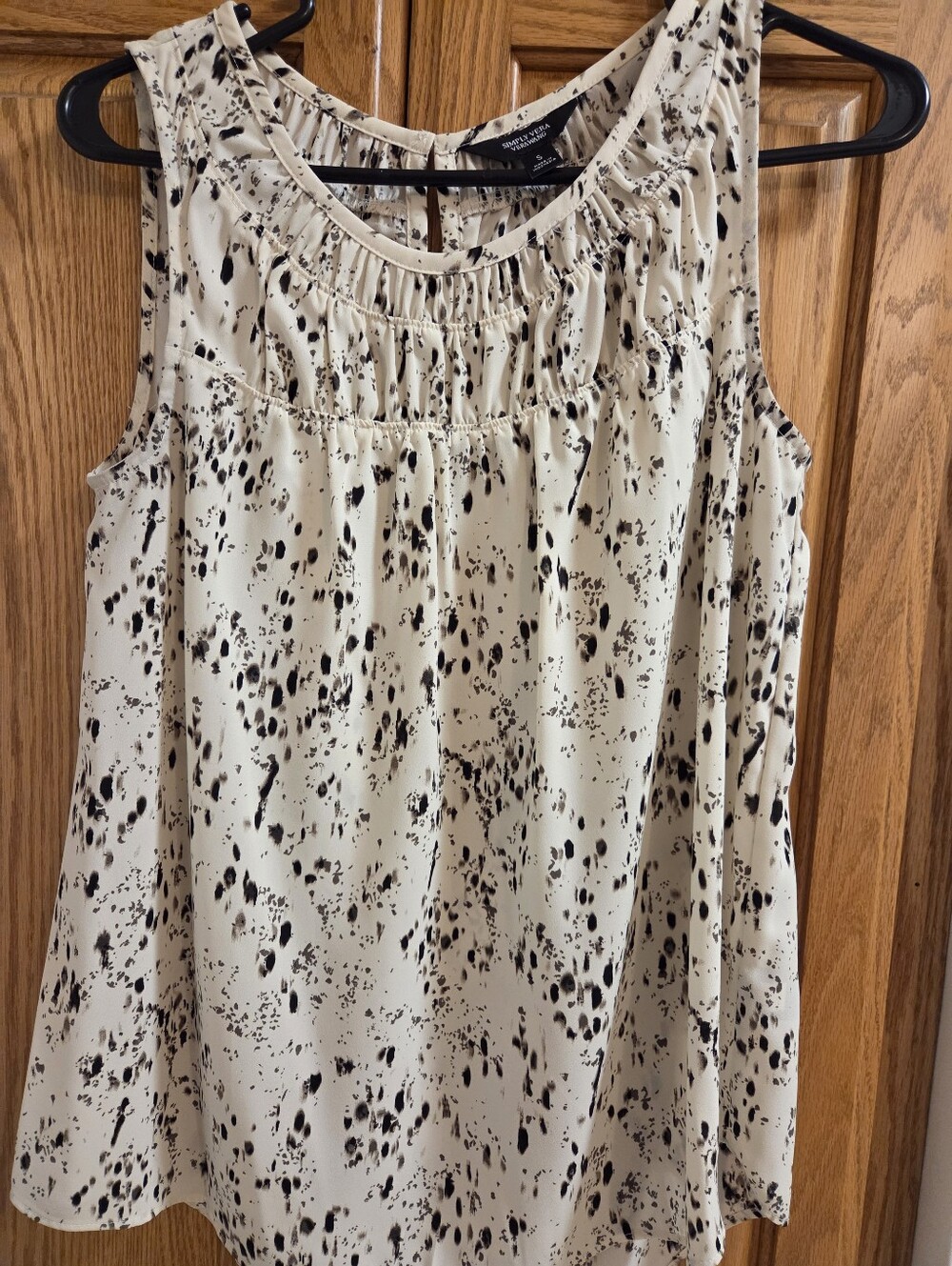 Vera Wang Cream Sleeveless Printed Camisole with Black Speckle